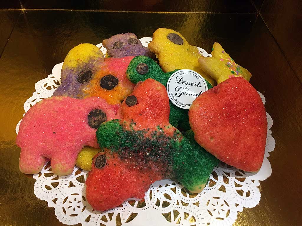 Sugar Cookies - dessertsbygerard.com Sugar Cookies - dessertsbygerard.com