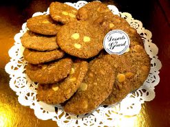 Oatmeal White Chocolate Cookies - dessertsbygerard.com